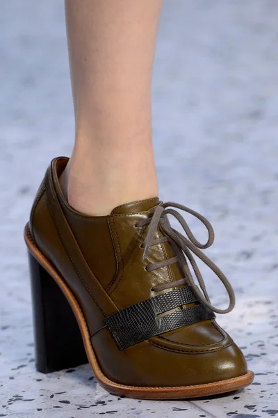 Look 28